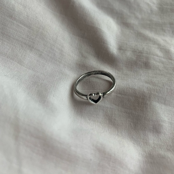 💗silver heart ring💗 - Picture 2 of 2